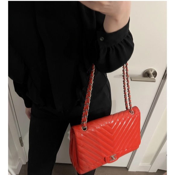 Chanel Classic Chevron Quilted Leather Flap Crossbody Shoulder Bag - Picture 16 of 16